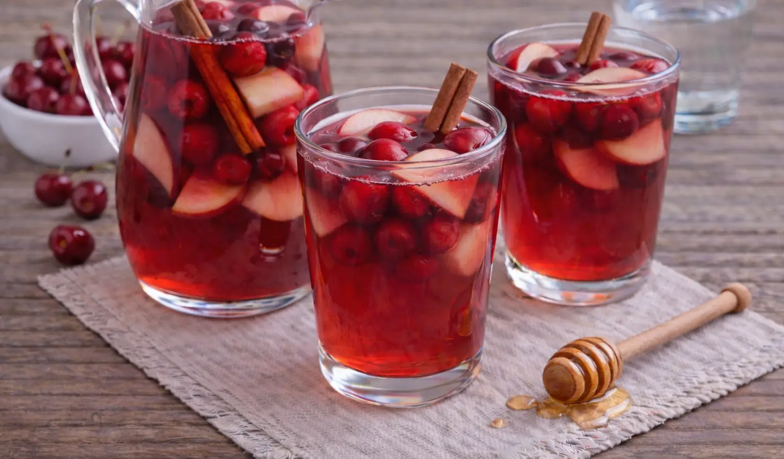 Kompot z wiśni i jabłka